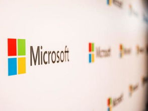 微软战略调整 关闭美国平板生产工厂并进行裁员，强化信息咨询服务布局